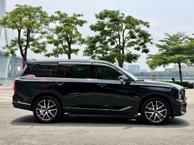GAC Trumpchi GS8 — Фото автомобиля 6