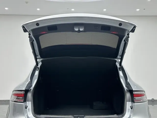 Porsche Macan — Фото автомобиля 20