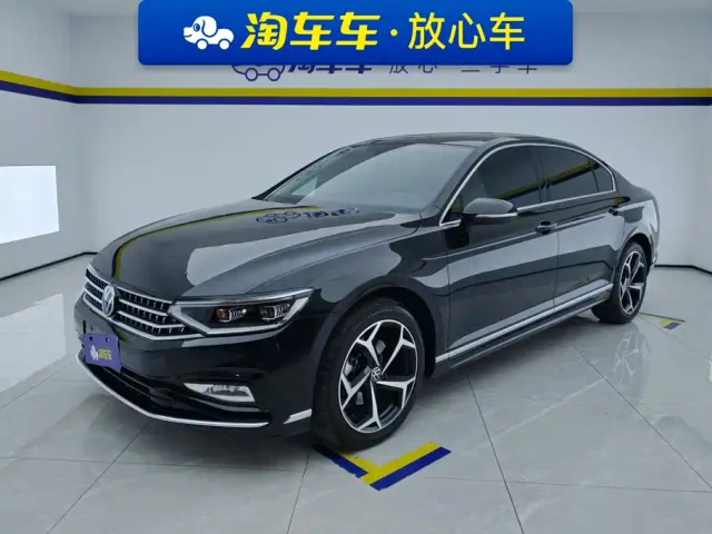 Фотография автомобиля — Volkswagen Magotan