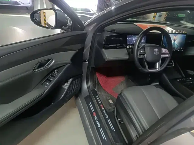 BYD Qin L — Фото автомобиля 15