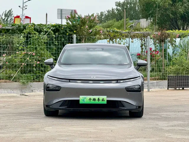 Xpeng P7 — Фото автомобиля 2