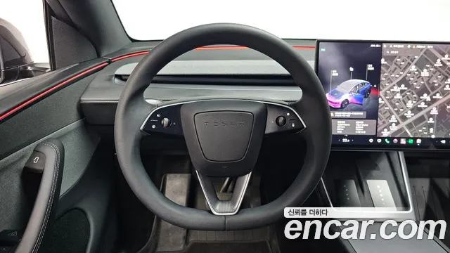 Tesla Model Y — Фото автомобиля 13