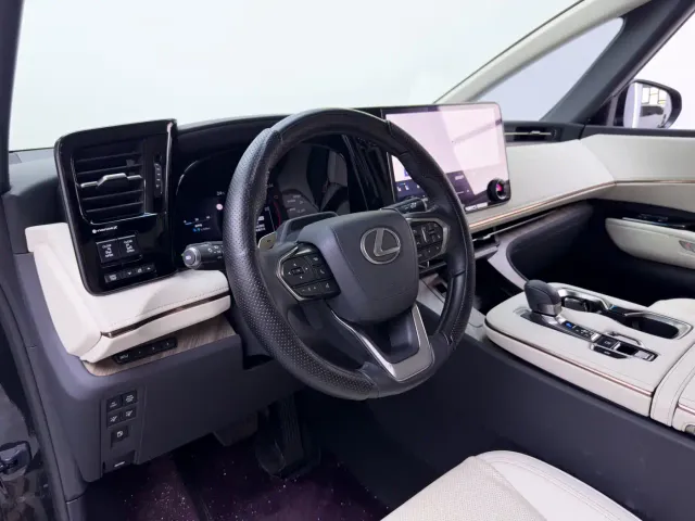 Lexus LM — Фото автомобиля 14