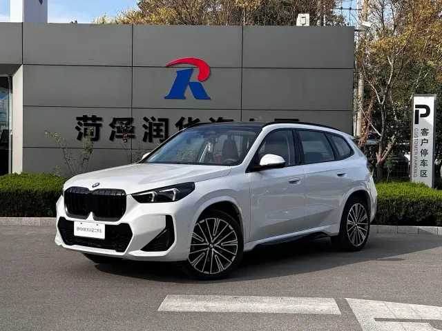 BMW X1 — Фото автомобиля 14