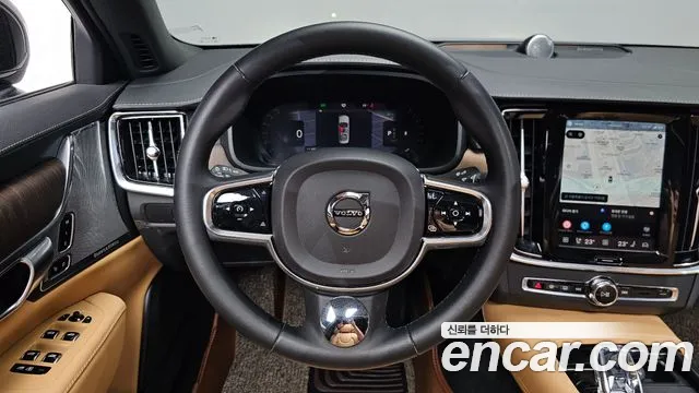 Volvo S90 — Фото автомобиля 19