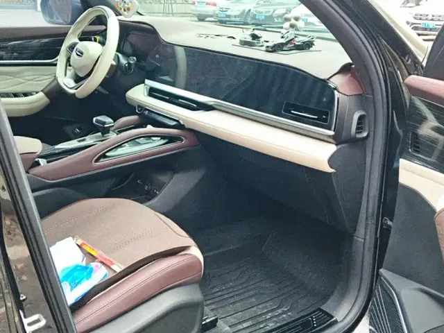 Geely Xingyue L — Фото автомобиля 8