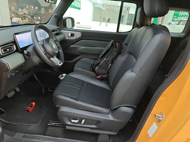 Baojun Yep — Фото автомобиля 9