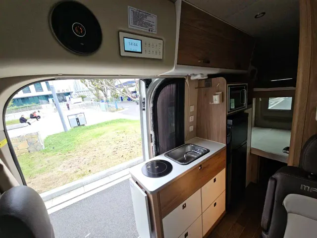 Maxus SAIC Maxus MAXUS V90 RV — Фото автомобиля 11