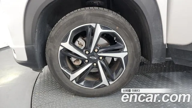 ChevroletGMDaewoo Trailblazer Trailblazer 1.3 турбо 4WD — Фото автомобиля 5