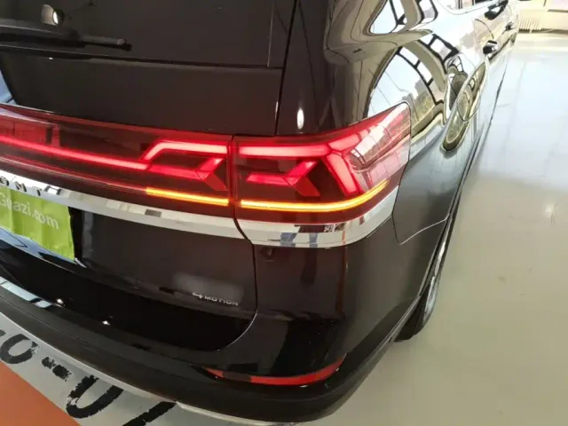Volkswagen Teramont — Фото автомобиля 7