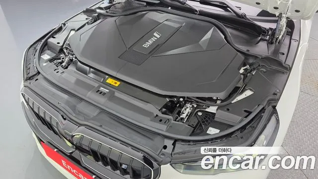 BMW i5 G60 — Фото автомобиля 6