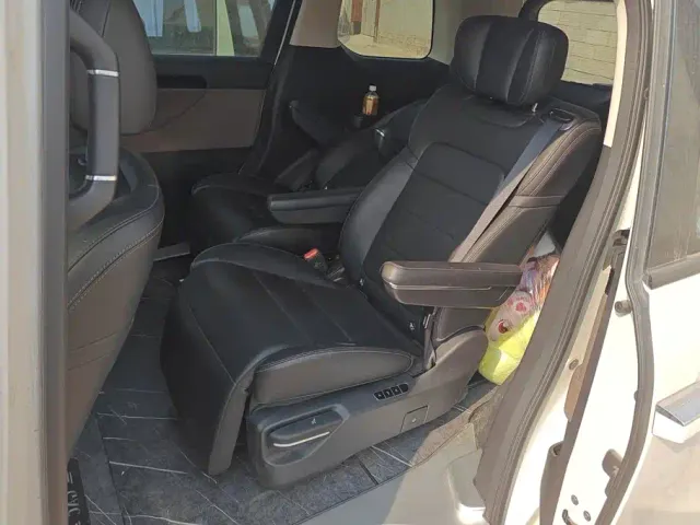 GAC Trumpchi E8 — Фото автомобиля 11