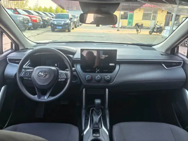Toyota Corolla Cross — Фото автомобиля 7