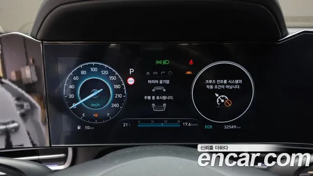 Hyundai Avante CN7 — Фото автомобиля 11