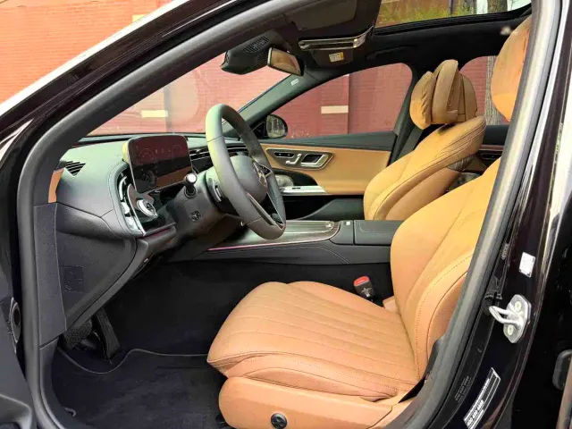 Mercedes-Benz E-Class — Фото автомобиля 2