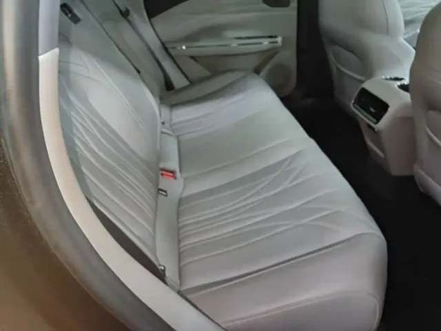 Geely Galaxy Xingyao 8 — Фото автомобиля 16