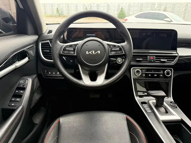 Kia Seltos — Фото автомобиля 13