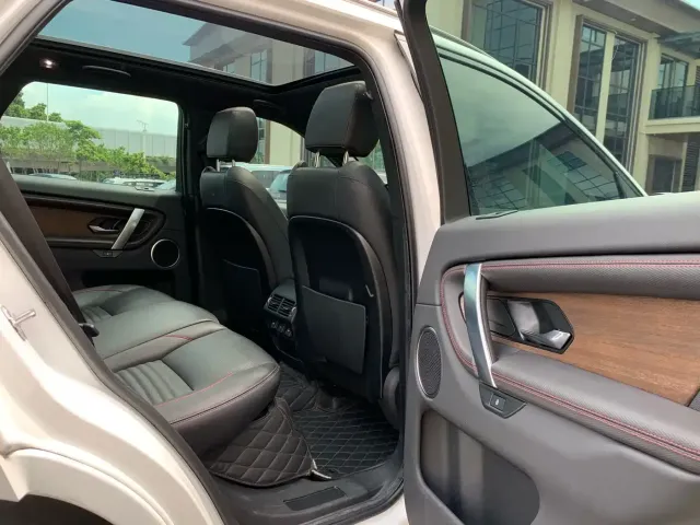Land Rover Discovery Sport 2022 Model 249PS R-Dynamic S Performance Edition 5-Seater — Фото автомобиля 17