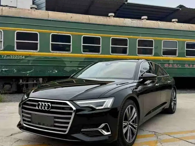 Фотография автомобиля — Audi A6L