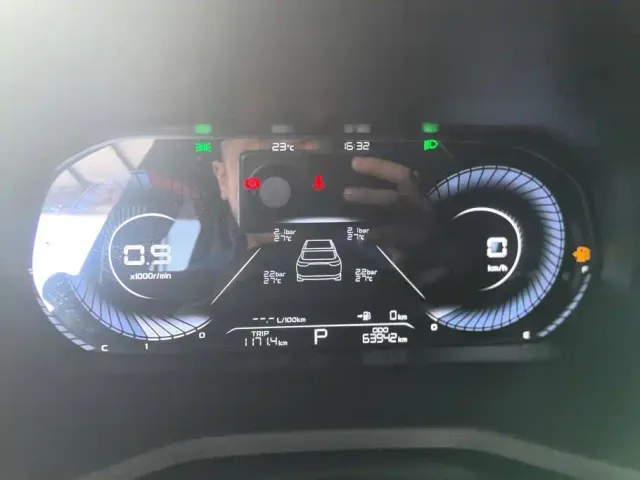 Geely Emgrand — Фото автомобиля 14