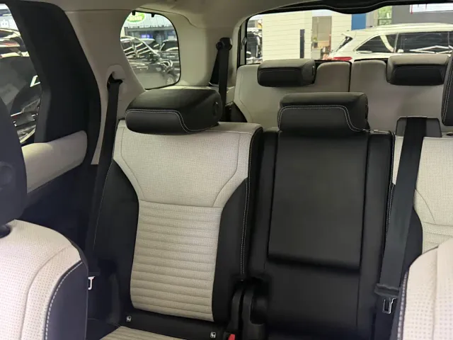 Land Rover Discovery — Фото автомобиля 14