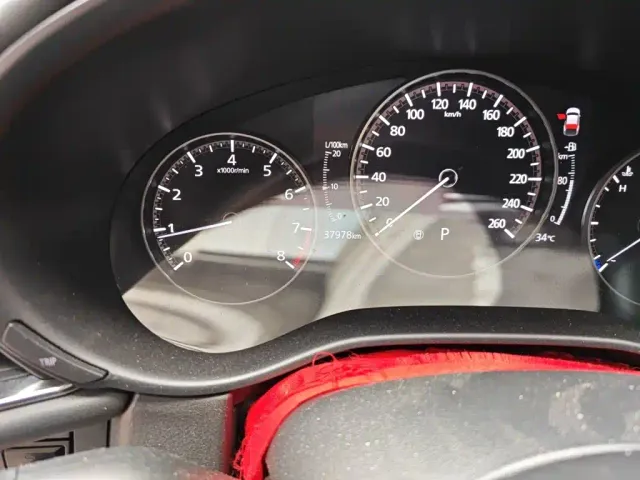 Mazda CX-30 — Фото автомобиля 4