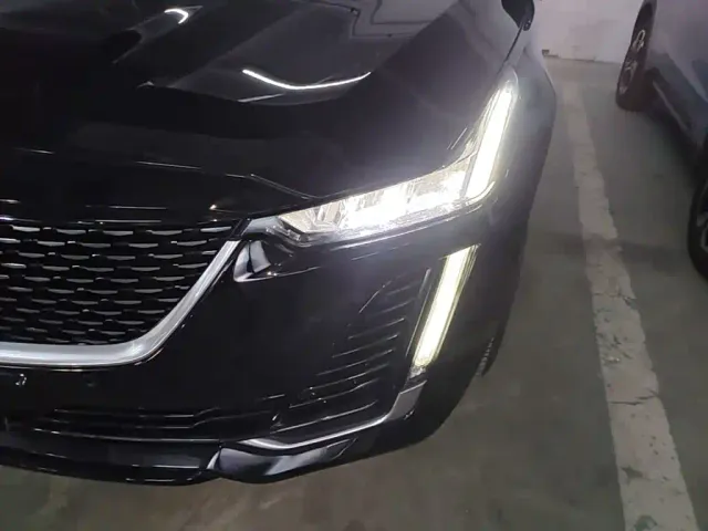 Cadillac CT5 — Фото автомобиля 23