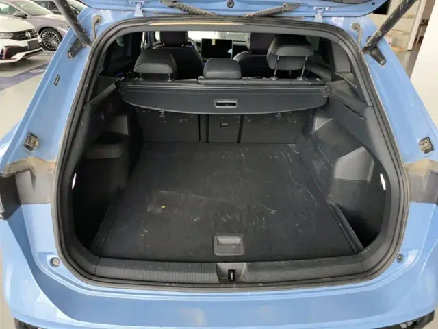 Volkswagen Tiguan L — Фото автомобиля 18