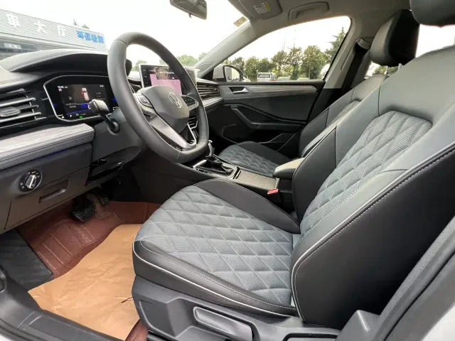 Volkswagen Sagitar — Фото автомобиля 5