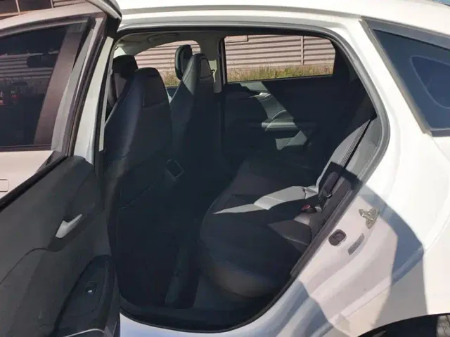 Changan Lamore — Фото автомобиля 11