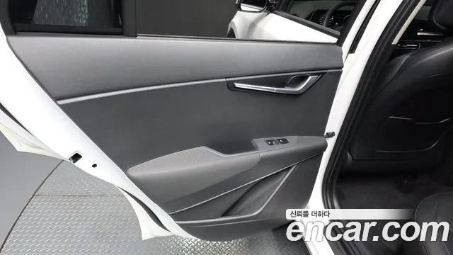 Kia Niro The All New Niro Signature — Фото автомобиля 23