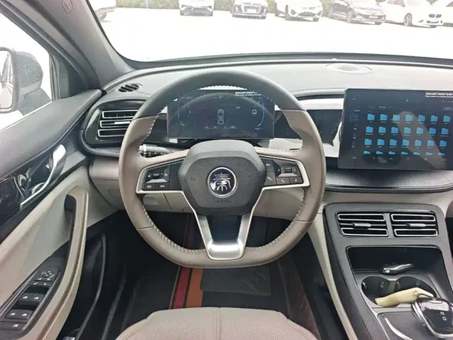BYD Qin PLUS — Фото автомобиля 10