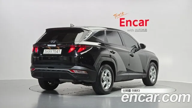Hyundai Tucson Tucson (NX4) Дизель 2.0 2WD — Фото автомобиля 2