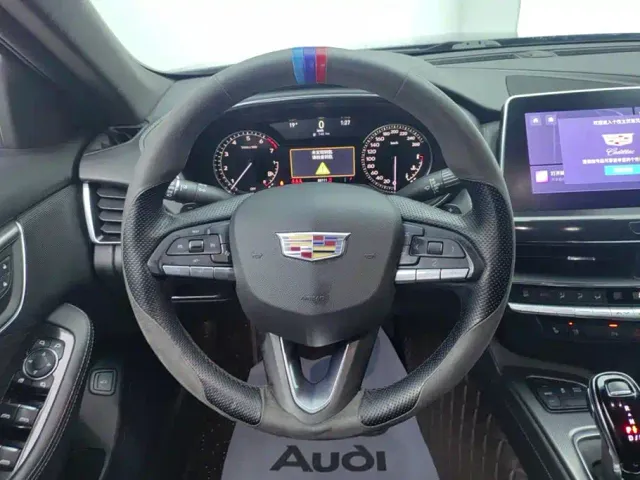 Cadillac CT5 — Фото автомобиля 15