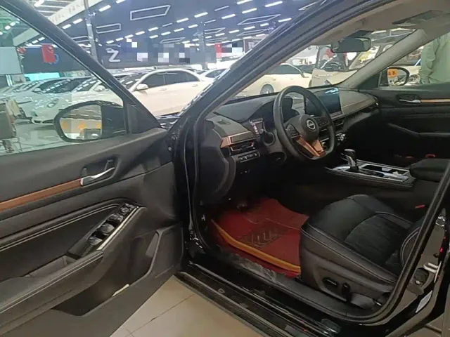 Nissan Teana — Фото автомобиля 15