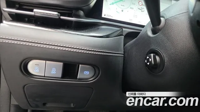 Genesis G90 Бензин 3.5 турбо AWD — Фото автомобиля 20