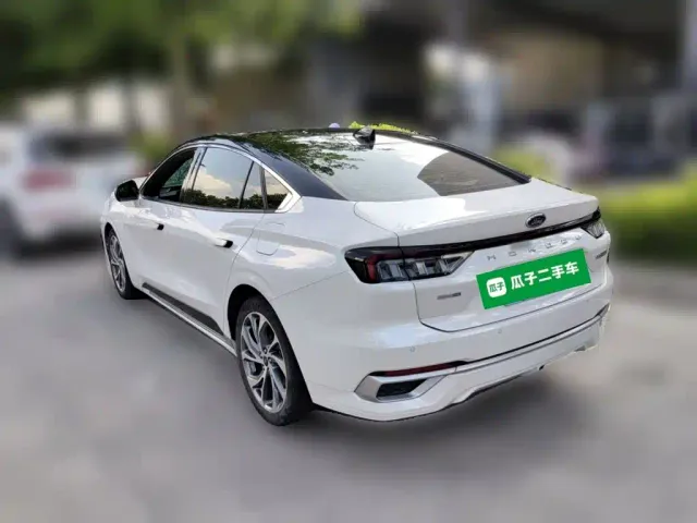 Ford Mondeo — Фото автомобиля 24