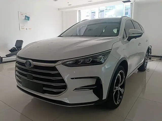 Фотография автомобиля — BYD Tang