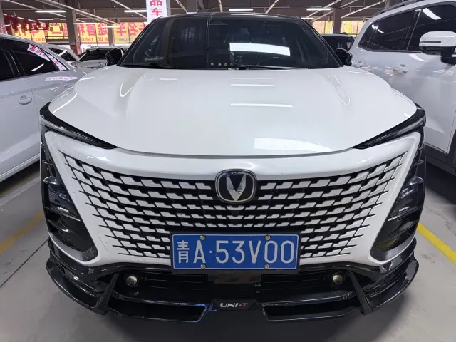 Changan UNI-T — Фото автомобиля 2
