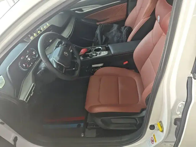 Changan Eado — Фото автомобиля 14