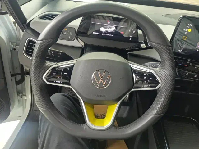 Volkswagen ID.3 — Фото автомобиля 15
