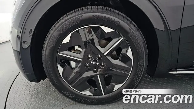 Kia EV6 — Фото автомобиля 4