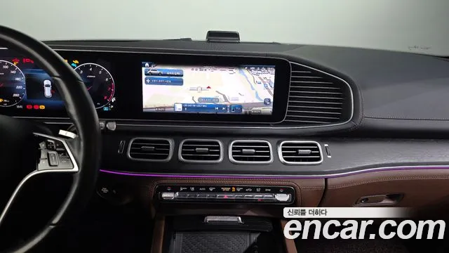 Mercedes-Benz GLE-Class — Фото автомобиля 12