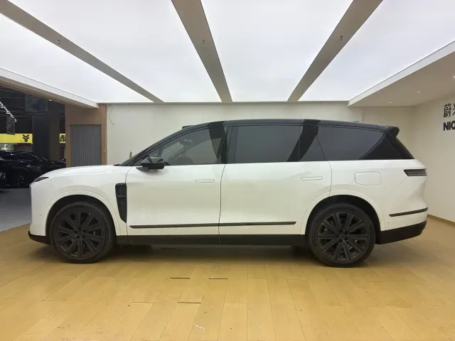 Nio ES8 — Фото автомобиля 5