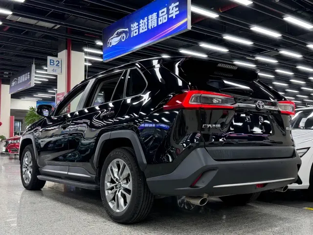 Toyota Wildlander — Фото автомобиля 9