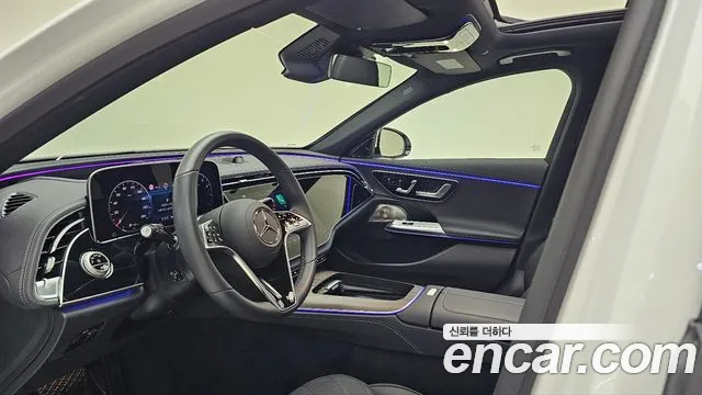 Mercedes-Benz E-Class — Фото автомобиля 14