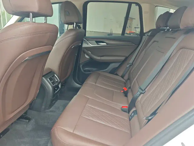 BMW X3 — Фото автомобиля 13