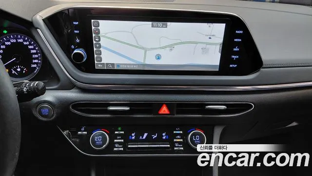 Hyundai Sonata Sonata (DN8) 2.0 LPG(Для проката) — Фото автомобиля 13