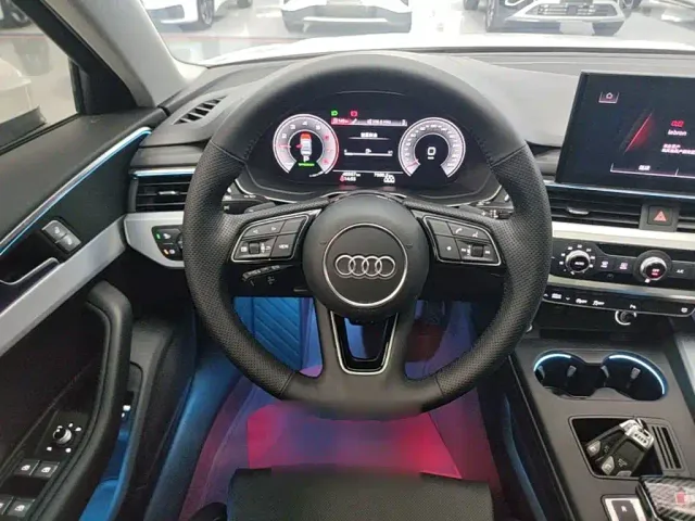 Audi A4L — Фото автомобиля 10