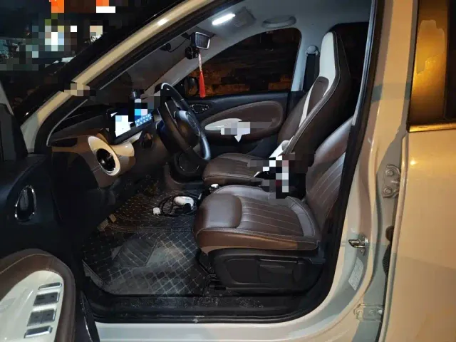 Wuling Bingo — Фото автомобиля 11